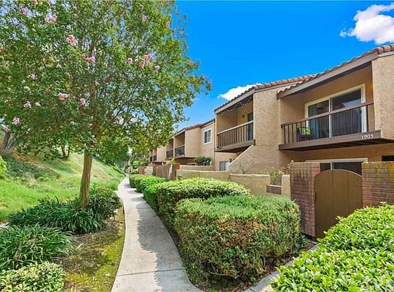 4th image of 1905 Hawaii St