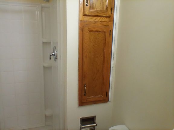 4th image of 1326A Chelton Dr