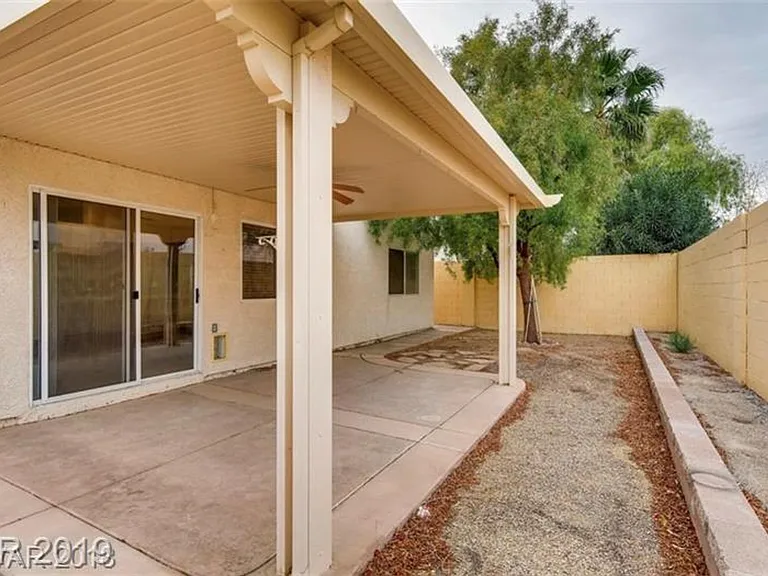 8812 W Tumblewood Ave — Photo 17