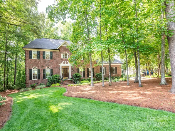 5417 Bedfordshire Ave, Harrisburg, NC 28075