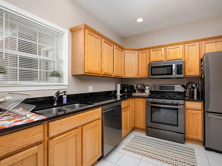 2906 N Knightsbridge Cir — Photo 11