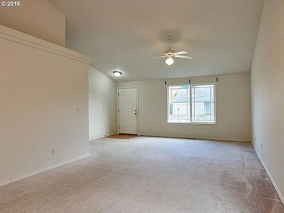 4th image of 4963 Selway St NE