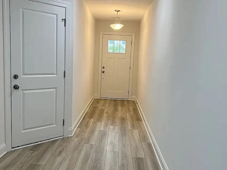 9221 Walnut Hill Rd — Photo 2