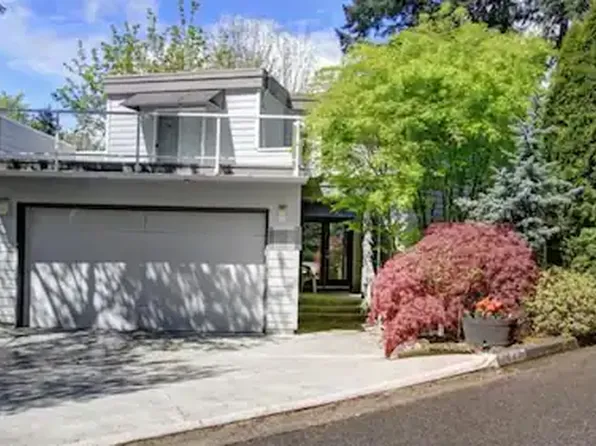 4447 152nd Pl SE #2, Bellevue, WA 98006