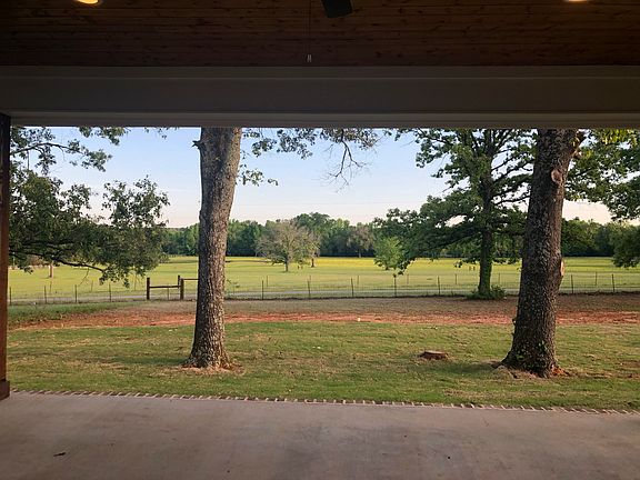 2nd image of 18346 Timber Oaks Dr