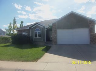 105 Dupont Dr, Lander, WY 82520