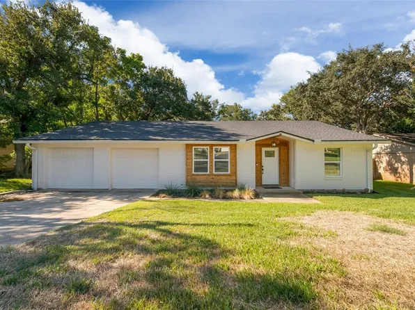 1000 Wedgewood Dr, Woodway, TX 76712