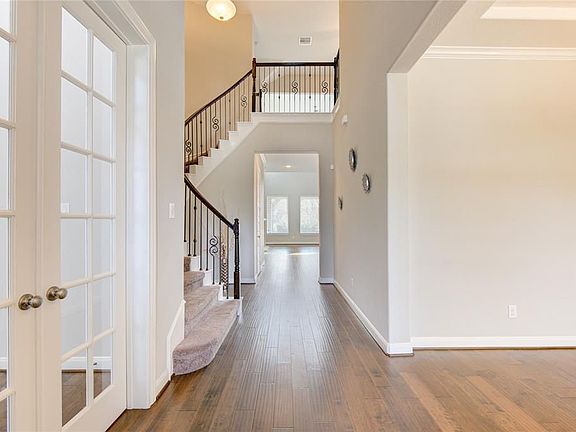 4th image of 5311 Sterling Manor Ln