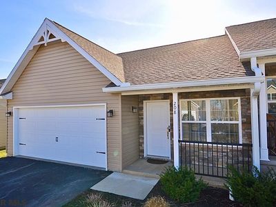 208 Jonathan Ln, Bellefonte, PA, 16823