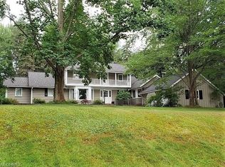 30800 S Woodland Rd, Pepper Pike, OH 44124