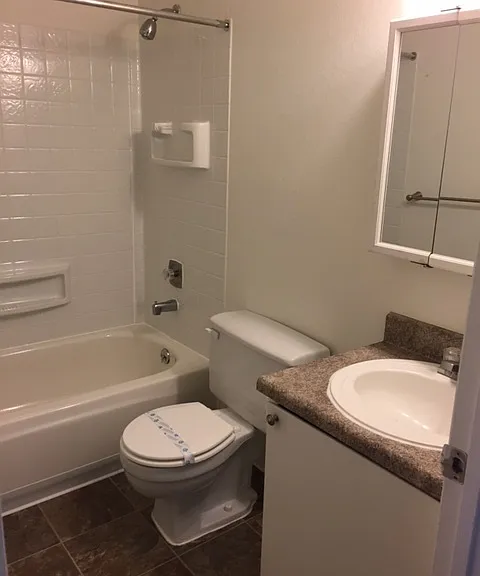 Crystal Springs Apartments — Photo 47