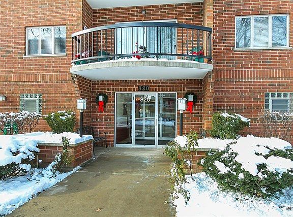 2nd image of 820 Graceland Ave APT 201