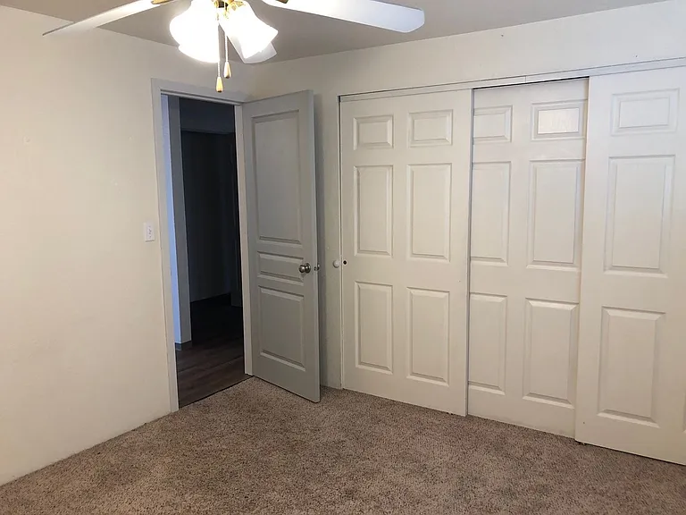 2759 W Lorraine Ave — Photo 7
