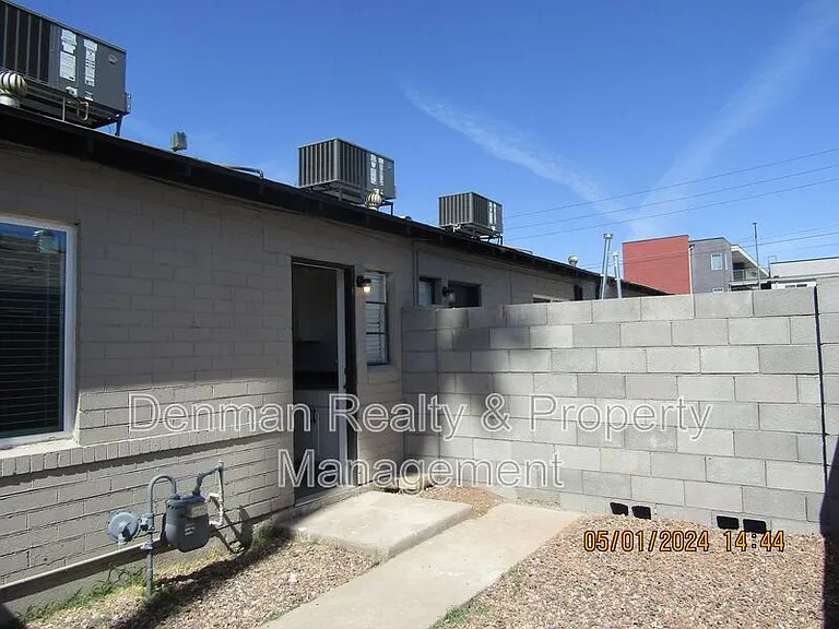 4306 N 12th St #7 — Photo 10
