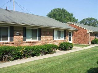 914 Findlay St, Perrysburg, OH 43551