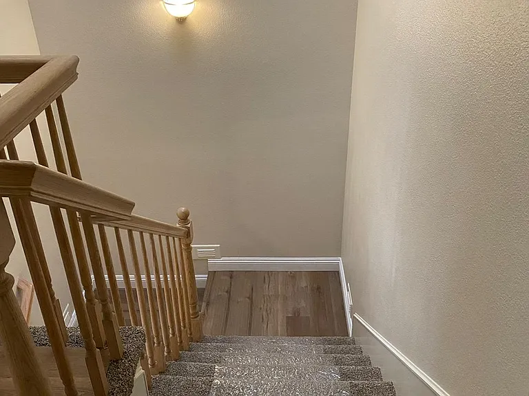 24 Promontory Park — Photo 26