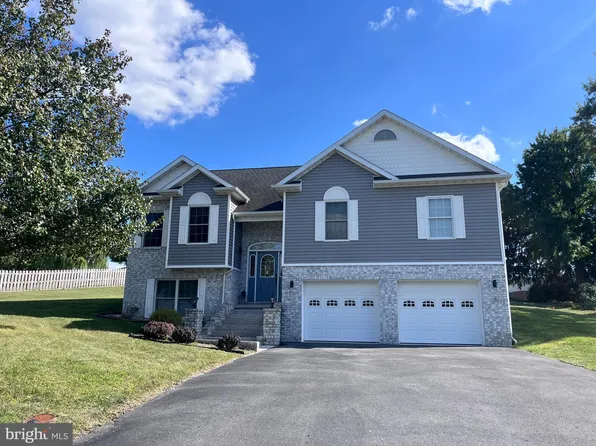 23 Vernon Dr, Chambersburg, PA 17202