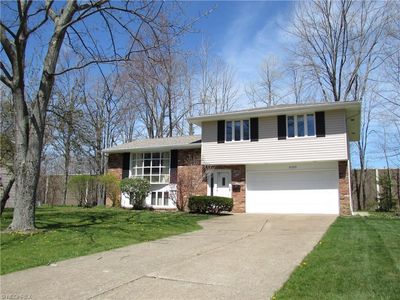 29328 Bretton Ridge Dr, North Olmsted, OH, 44070