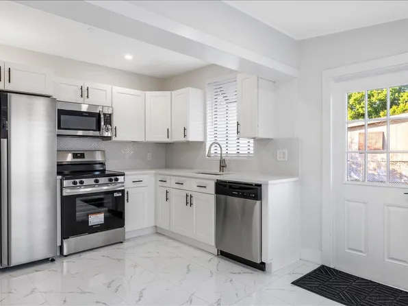 161 SE Celestia Court, Port St Lucie, FL 34983