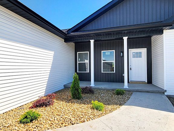 2nd image of 1432 Grandeur Ave Lot 38