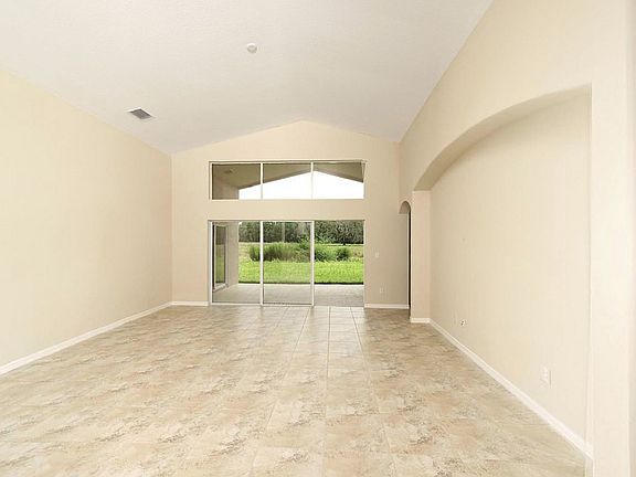 4th image of 15631 Starling Water Dr