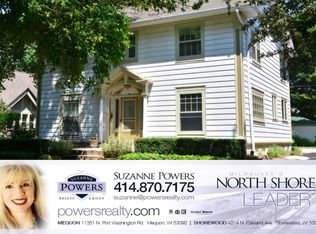 2424 E Beverly Rd, Shorewood, WI 53211