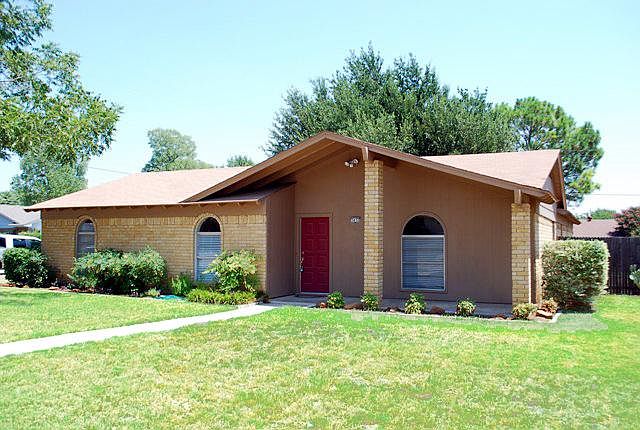 1st image of 3632 Harber Dr