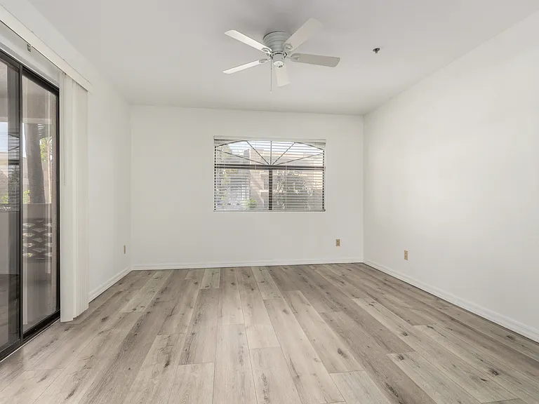 5104 N 32nd St #225 — Photo 15