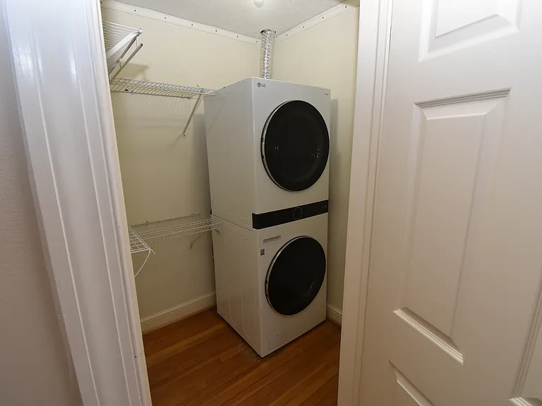2901 Meadow View Rd — Photo 23