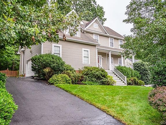 4th image of 10314 Brickerton Dr