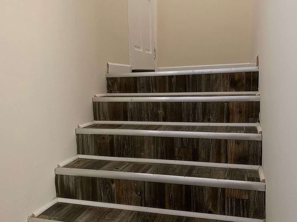 Entry, Foryer, Steps.