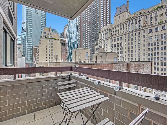 3rd image of 347 W 57th St APT 9E