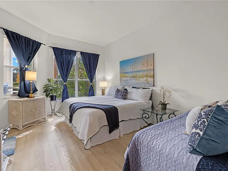 9050 Las Maderas Dr #101 — Photo 6