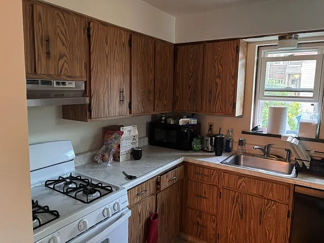 5863 Nicholson St — Photo 3