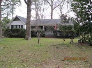 37 E Ridge Rd, Laurel, MS 39440