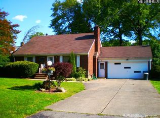 325 Mansell Dr, Youngstown, OH 44505