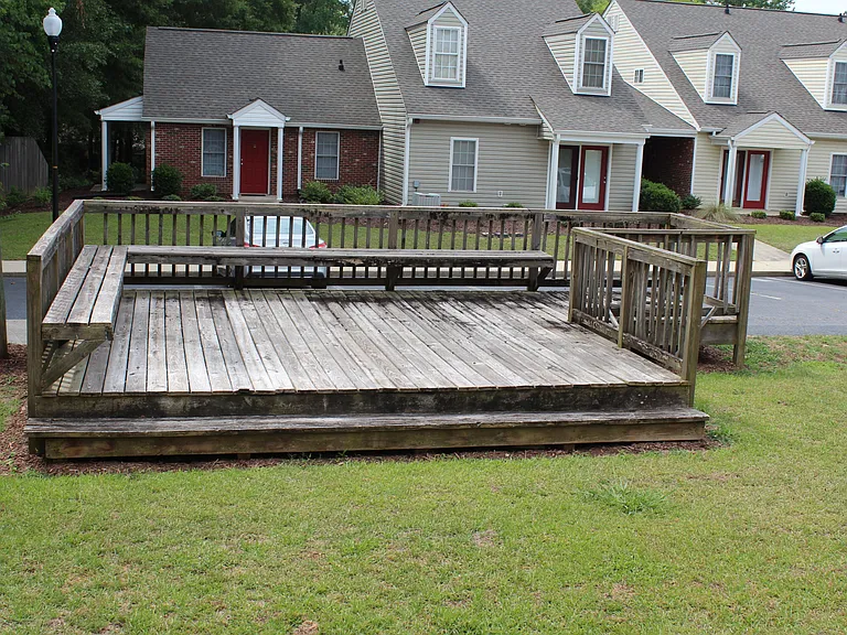 324 Mae Byrd Rd #C — Photo 4
