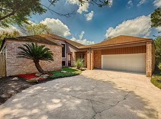 1834 Eagle Falls Ct, Houston, TX 77077