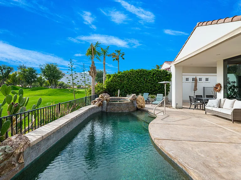 79215 Mandarina — Photo 27