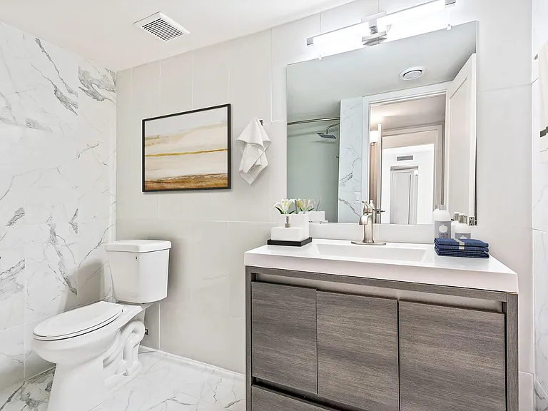 Echo Luxury Apartments — Photo 200