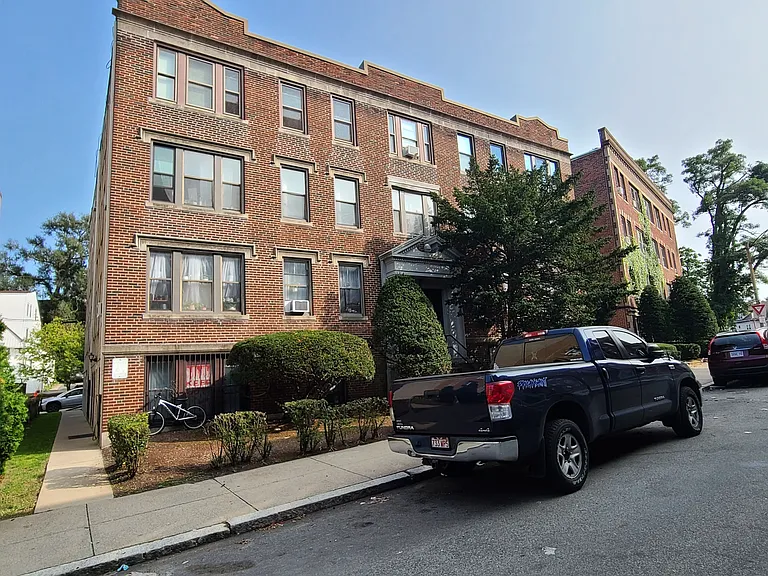 7 Lothian Rd #11 — Photo 9