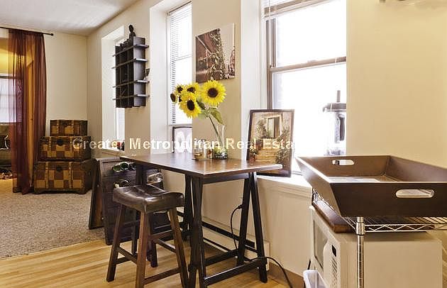 2nd image of 45 Charter St APT 6