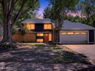 105 Penny Ct, Ocean Springs, MS 39564