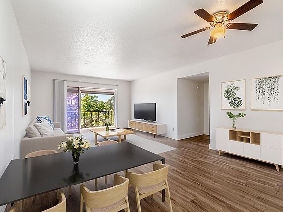3rd image of 120 47th Ave N #102