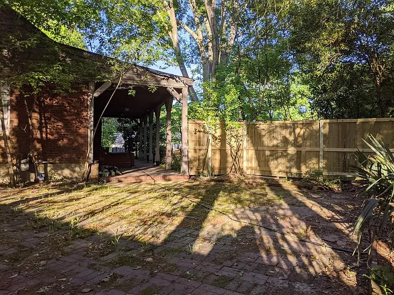 In the process of building of building a new, 6ft Wooden Privacy fence around the Lower Patio and Garden. Will be finished before July 1.