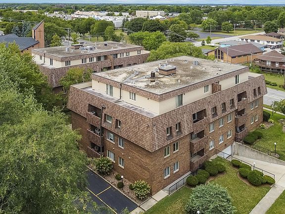 3rd image of 1730 W Galena Blvd APT 302E