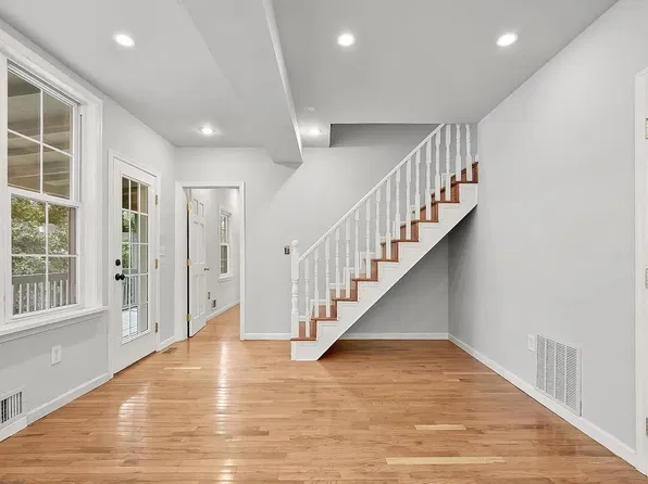 3526 Poole St APT 2, Baltimore, MD 21211