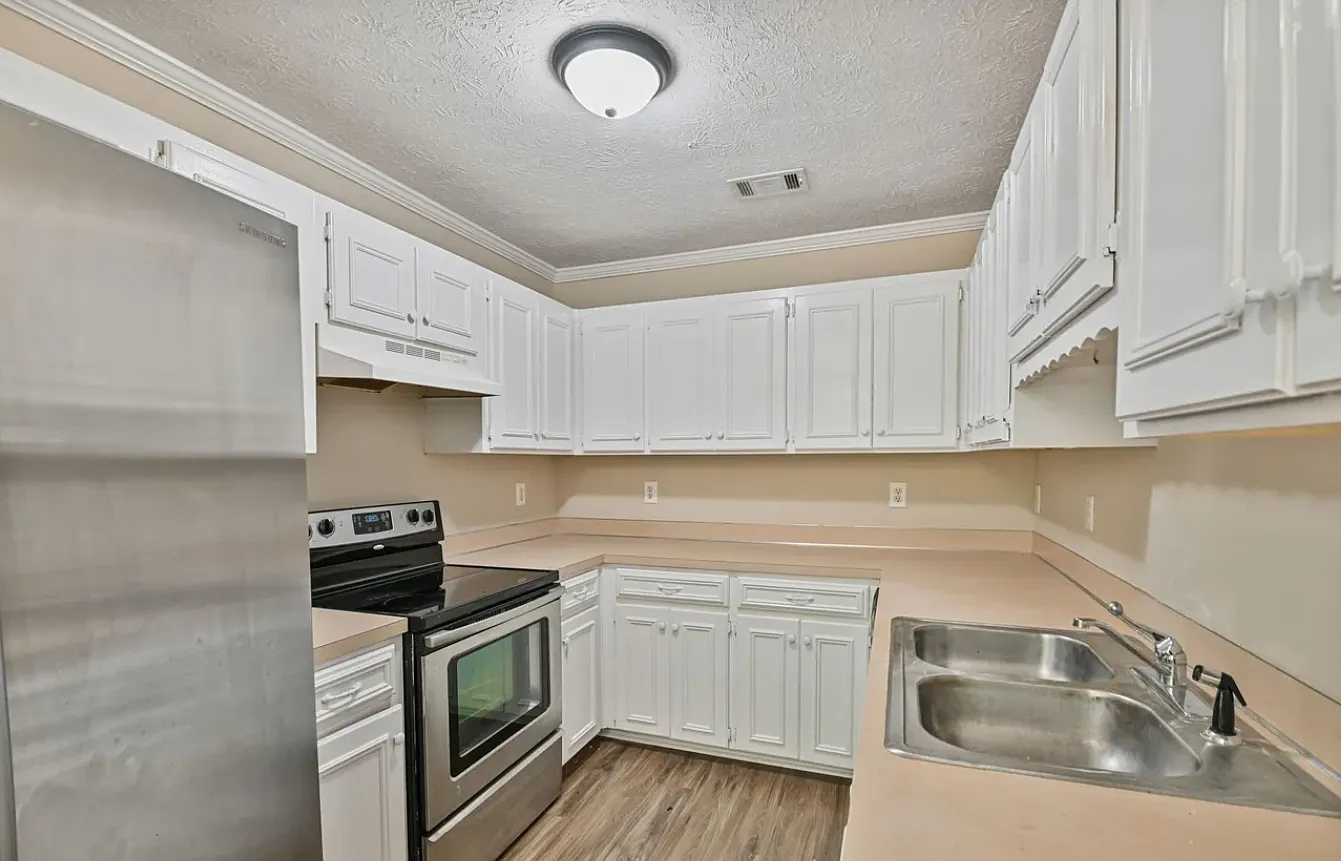 4 bed, 2.0 bath, 1478 sqft, $1,550 — Photo 3