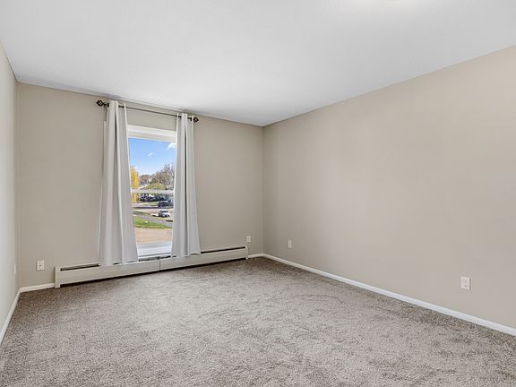 2nd image of 810 9th Ave S APT 8