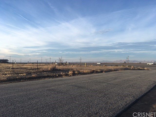 2nd image of 17326 Pearblossom Hwy